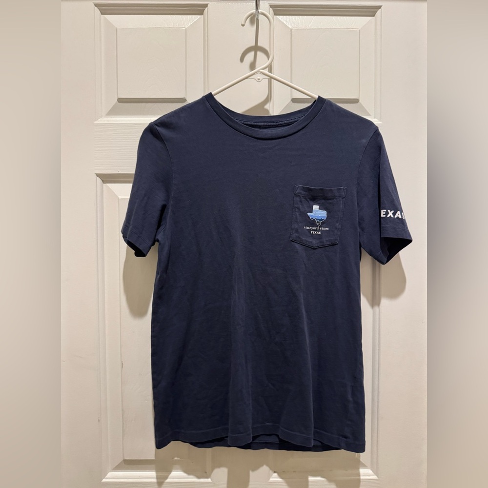 Vineyard Vines boys T shirt Size L